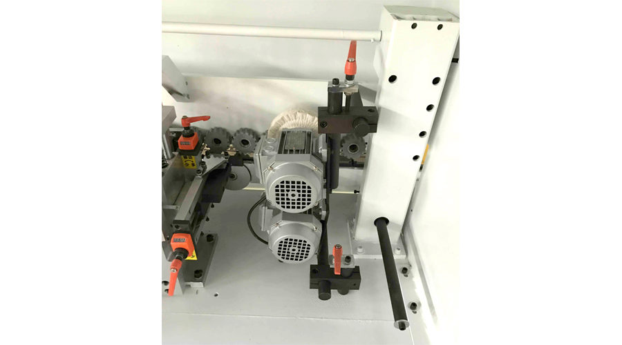 Auto Edge Banding Machine F500C - Image 9
